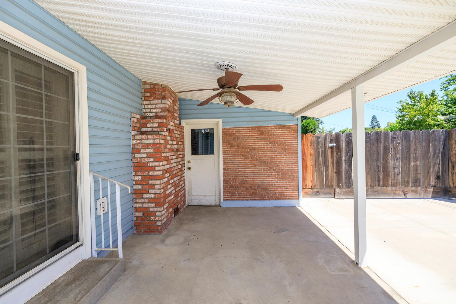 1240 Linn Ct, Turlock, CA 95380