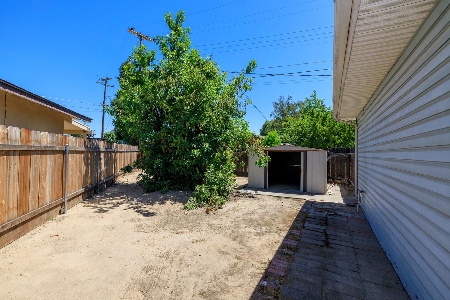 1240 Linn Ct, Turlock, CA 95380