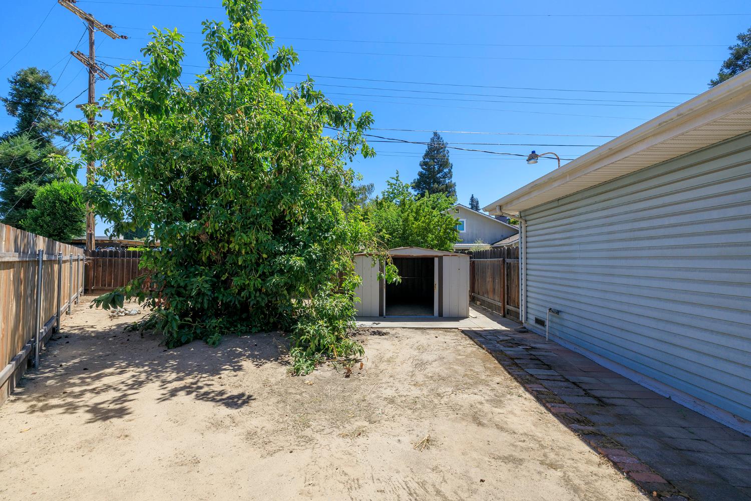 1240 Linn Ct, Turlock, CA 95380