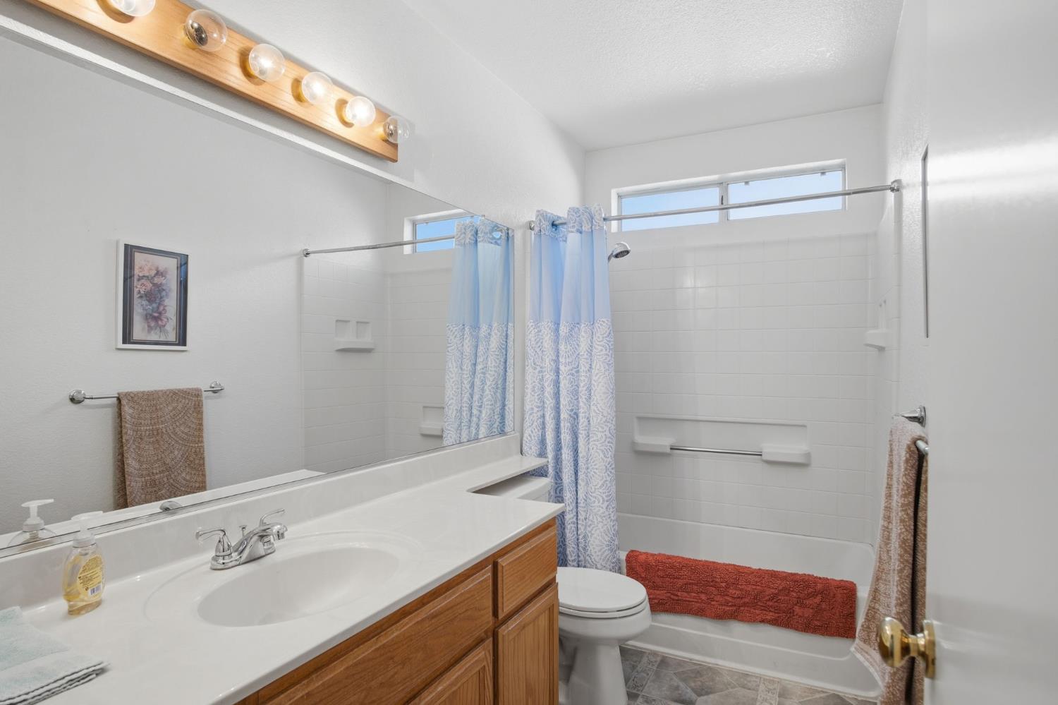 2702 Parkway, Ceres, CA 95307