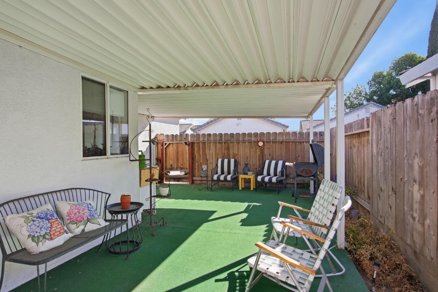 2702 Parkway, Ceres, CA 95307