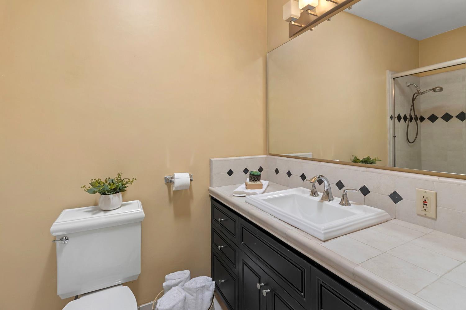1329 Fordham Ave, Modesto, CA 95350