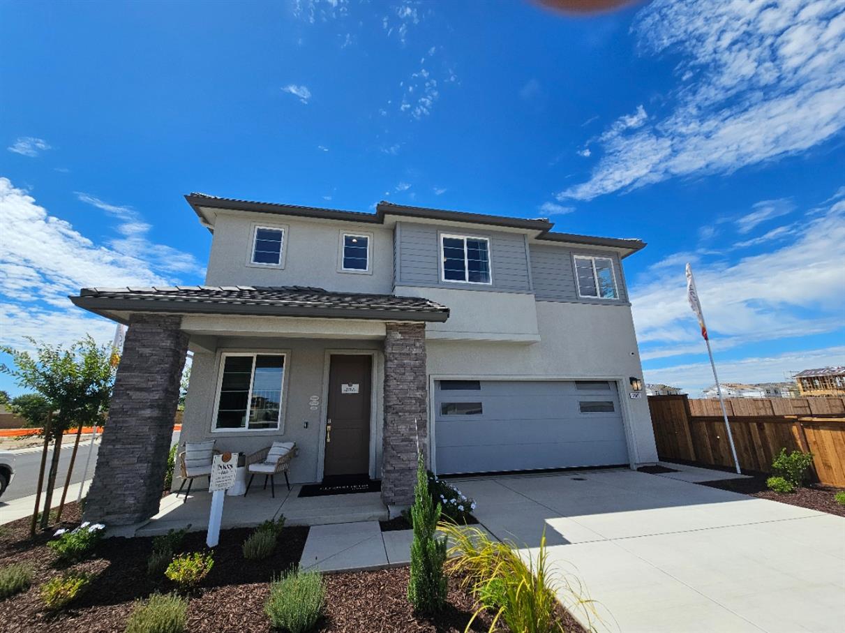 181 Twister Ln, Oakdale, CA 95361