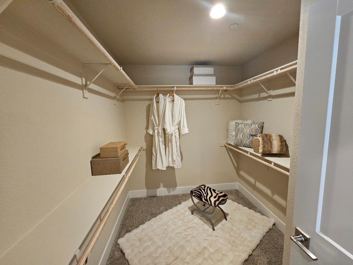 181 Twister Ln, Oakdale, CA 95361