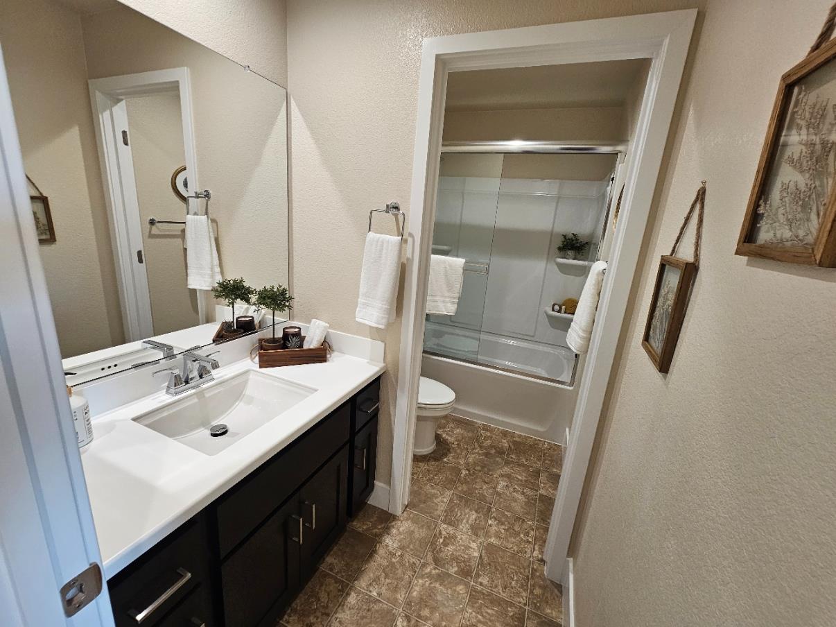 181 Twister Ln, Oakdale, CA 95361