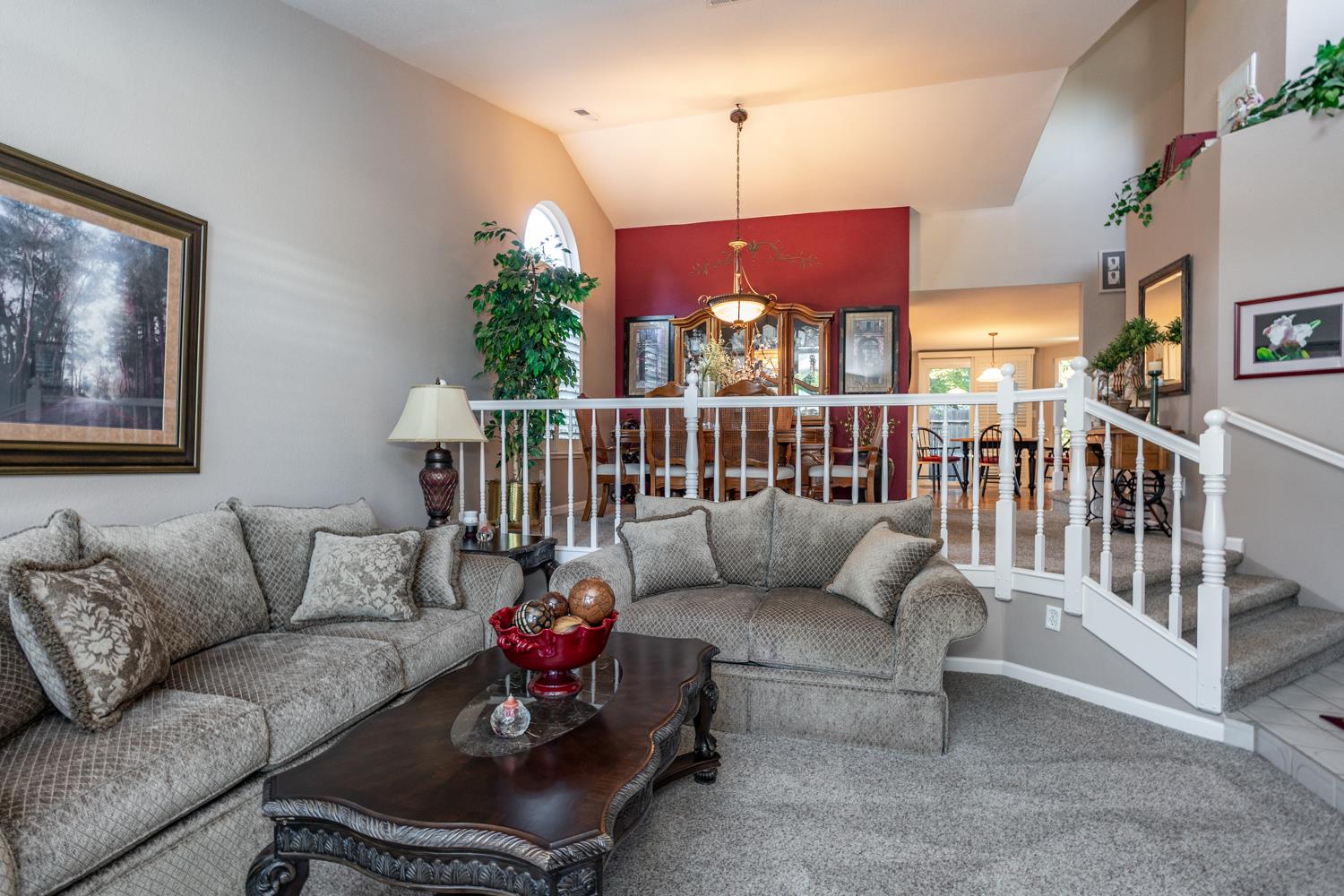 2805 Habsburg Cir, Modesto, CA 95356