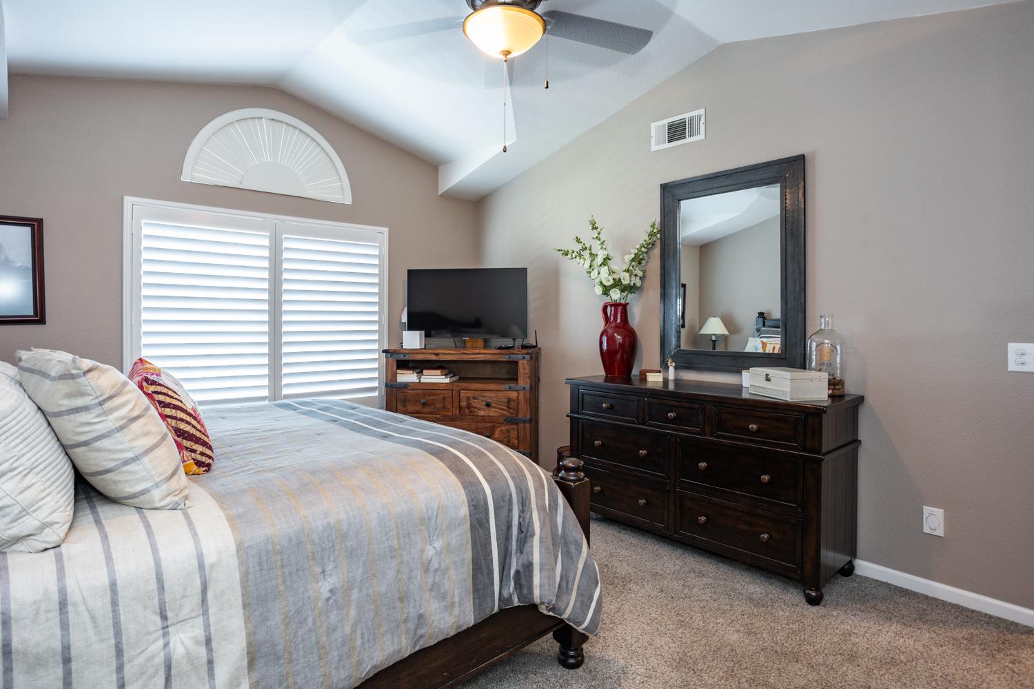 2805 Habsburg Cir, Modesto, CA 95356