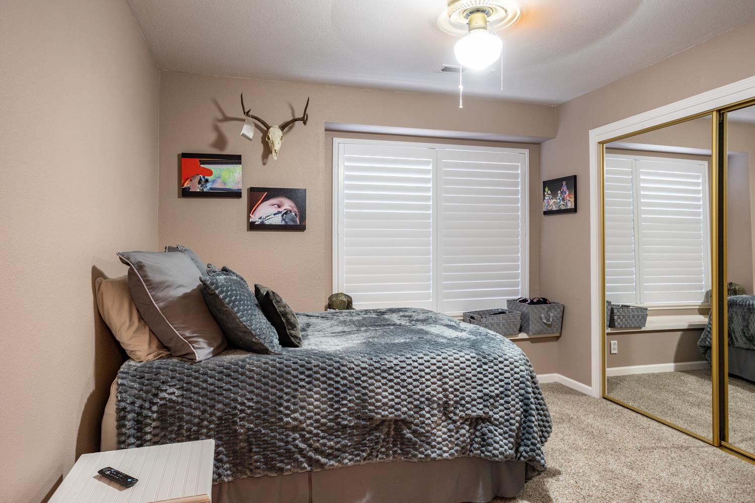 2805 Habsburg Cir, Modesto, CA 95356
