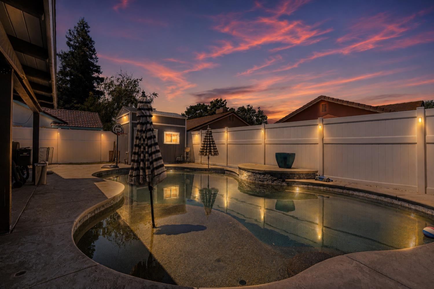 1721 Woodcrest Way, Modesto, CA 95355