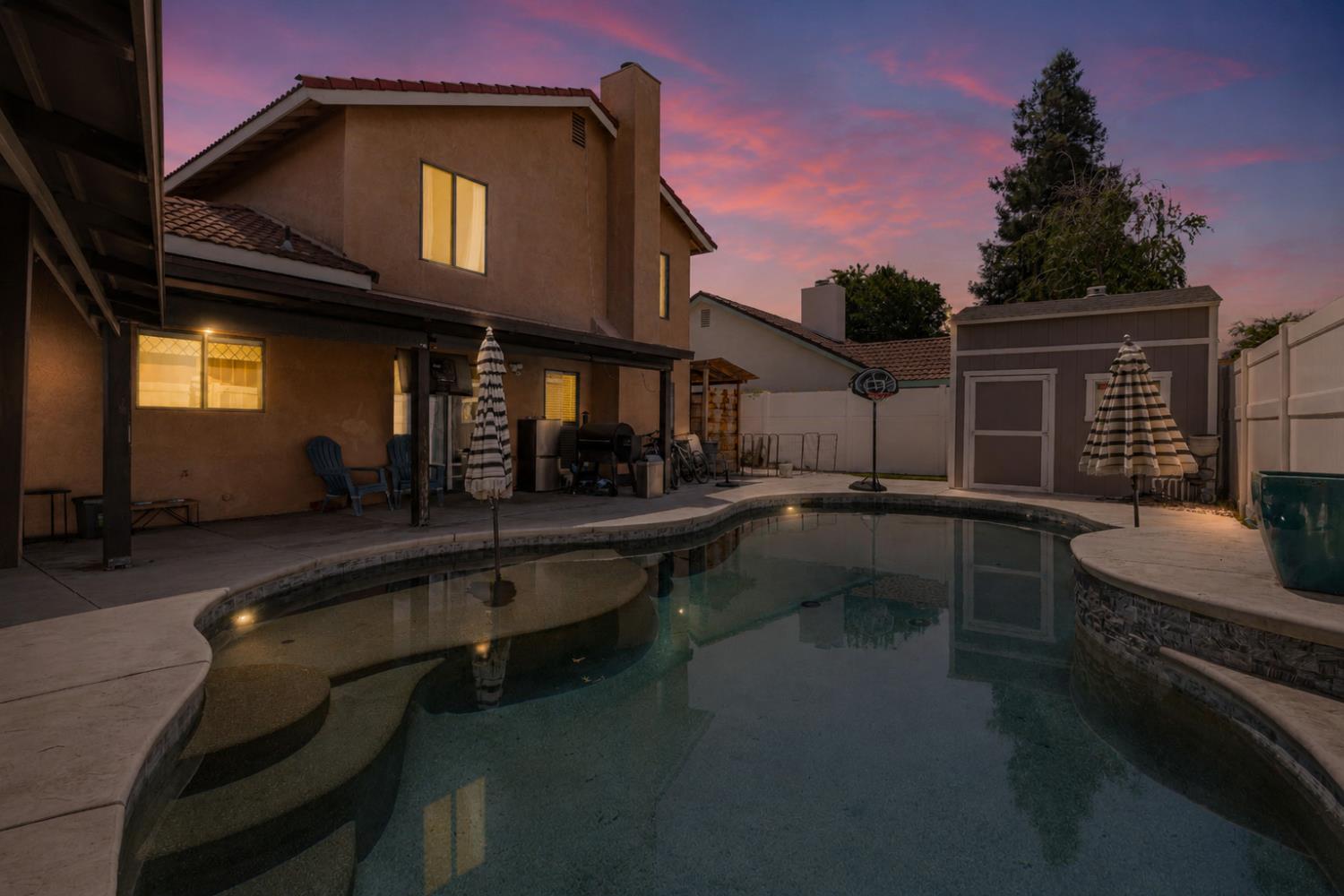 1721 Woodcrest Way, Modesto, CA 95355