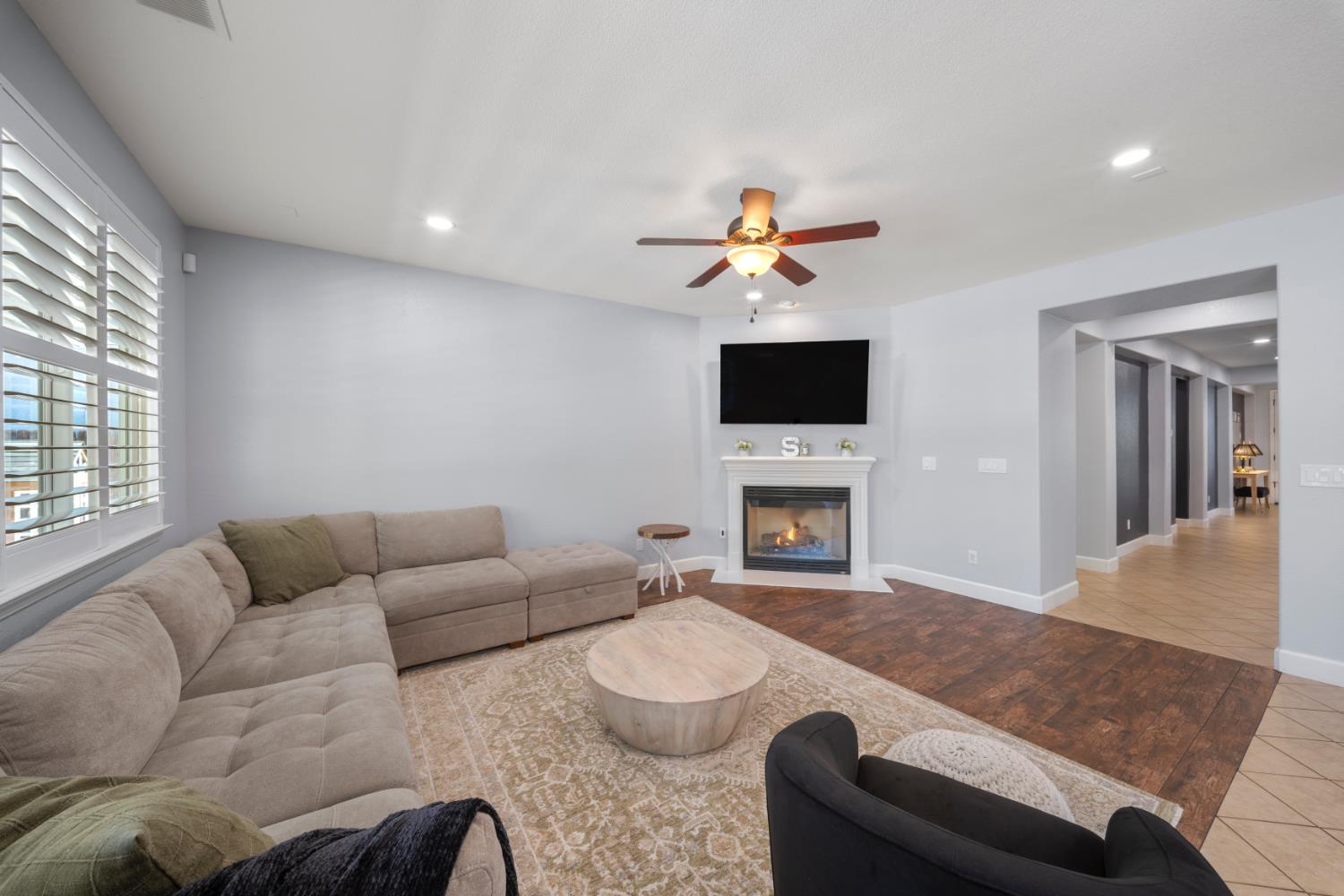 2505 CANCUN Ct, Modesto, CA 95355