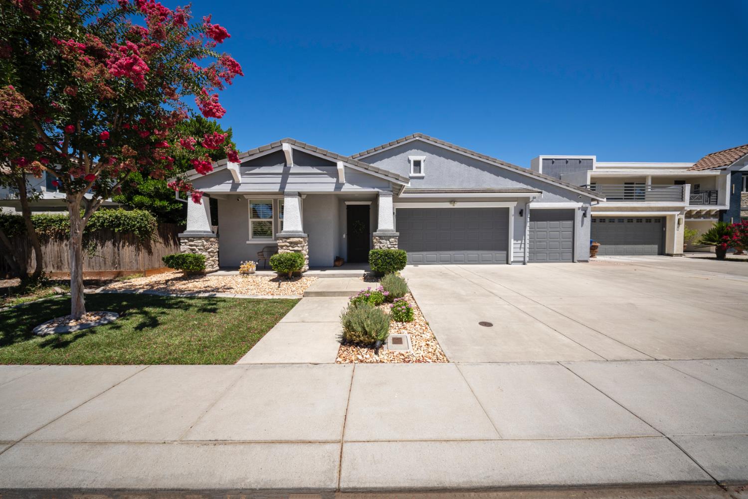 2505 CANCUN Ct, Modesto, CA 95355