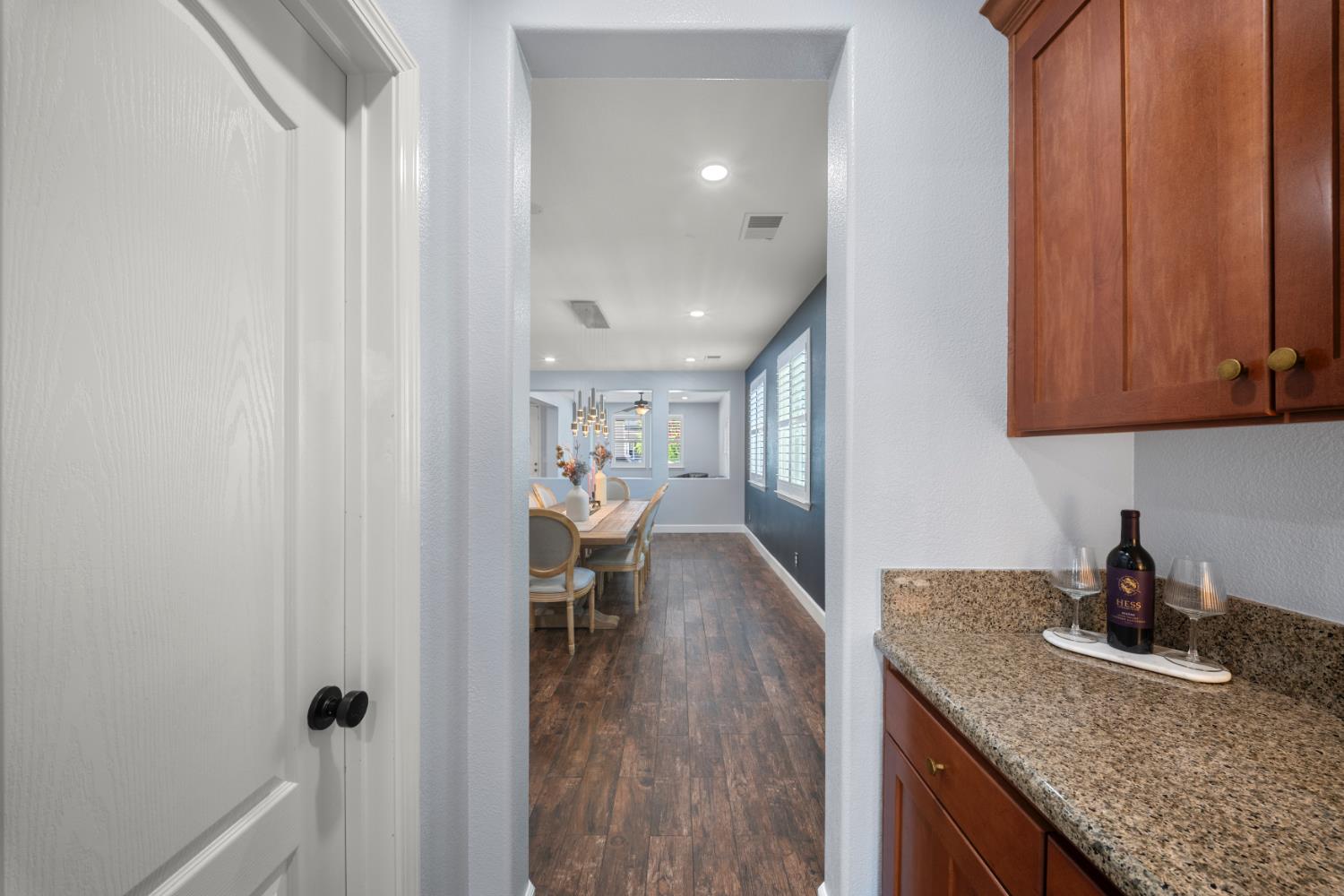 2505 CANCUN Ct, Modesto, CA 95355