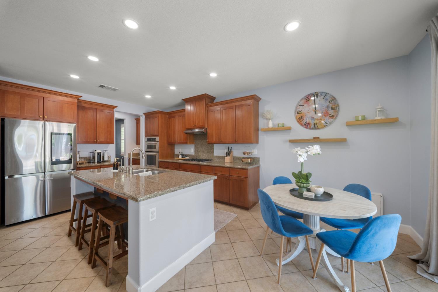 2505 CANCUN Ct, Modesto, CA 95355