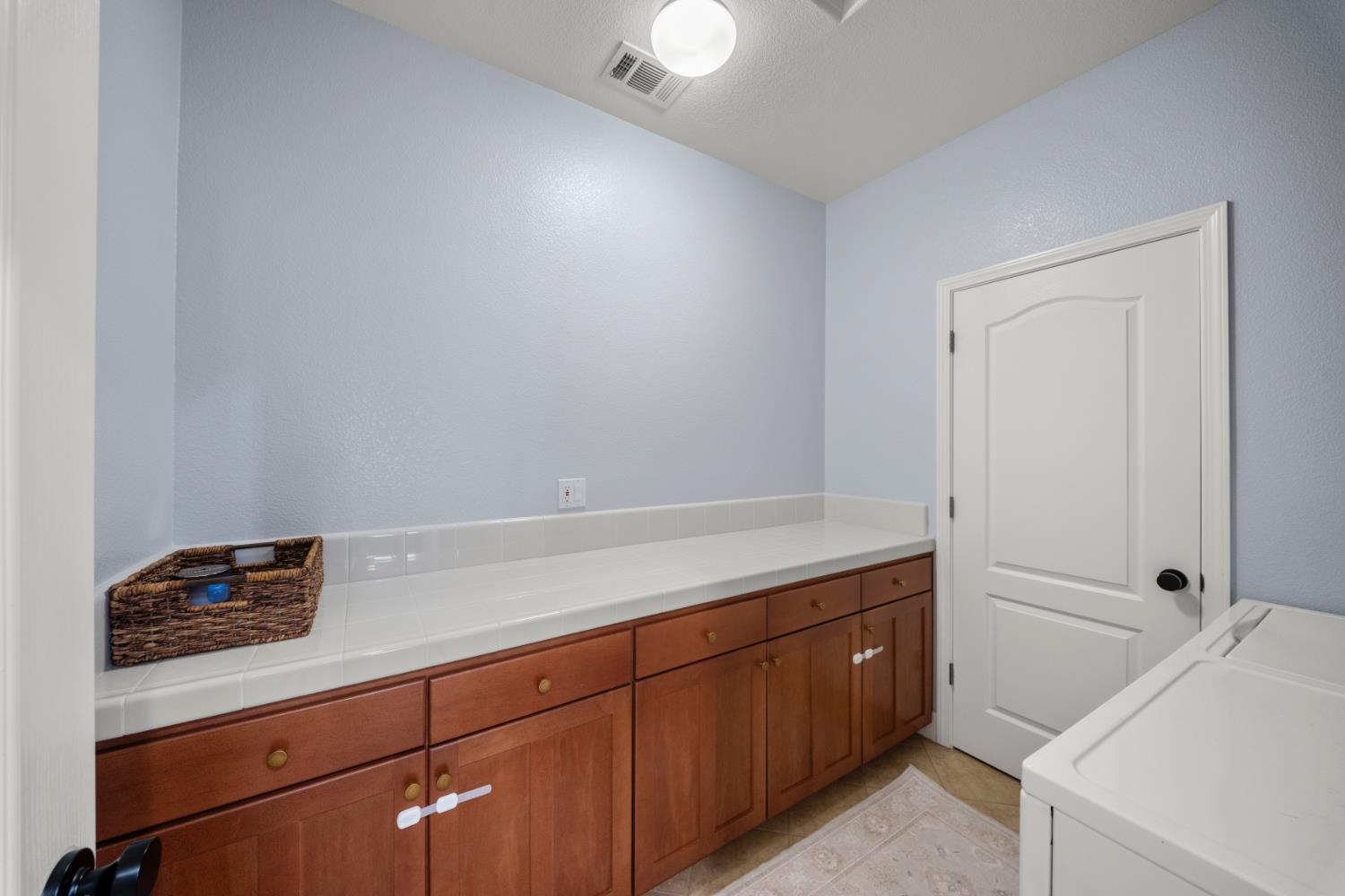 2505 CANCUN Ct, Modesto, CA 95355