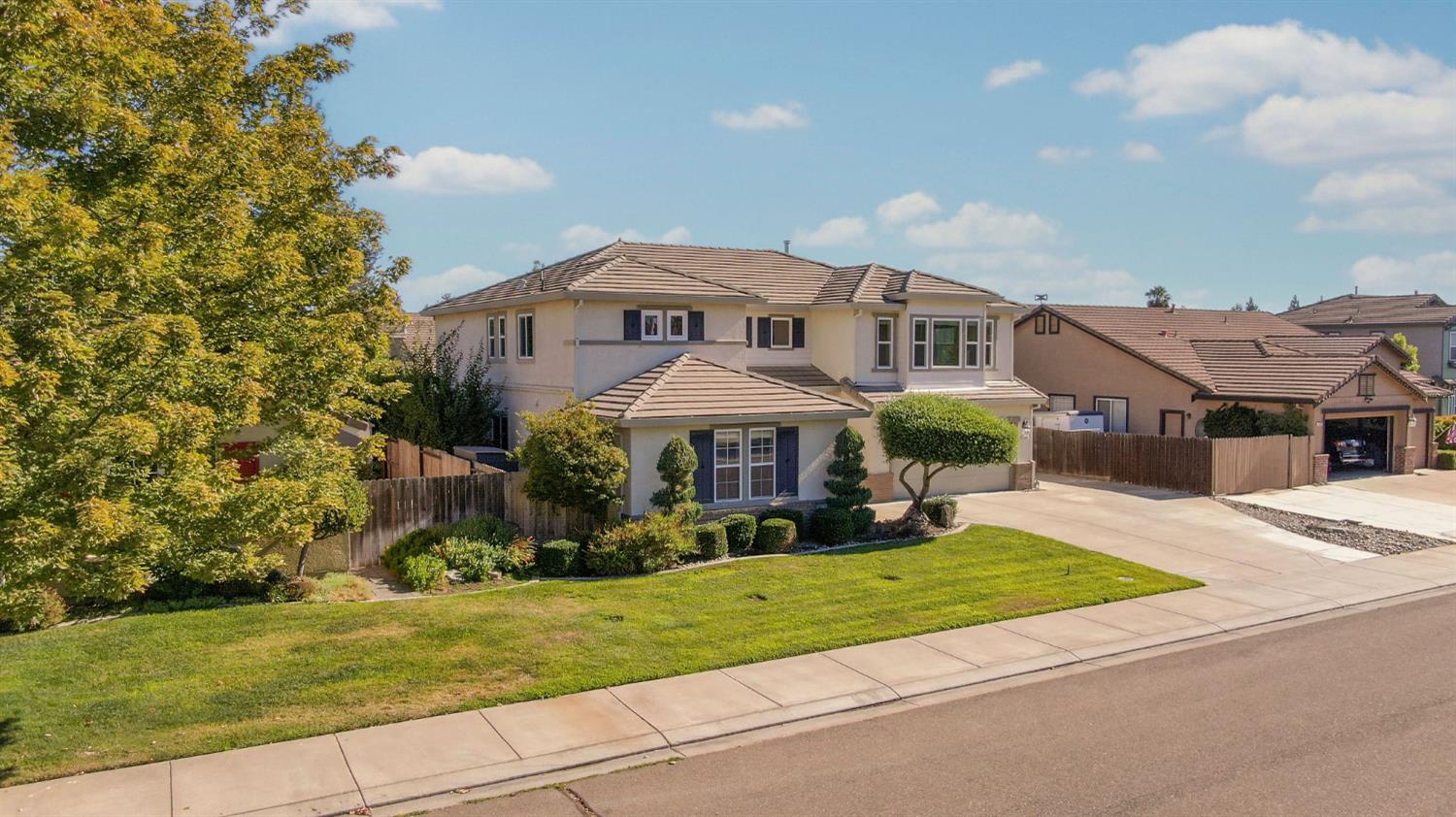 1733 S Daniel Dr, Ripon, CA 95366