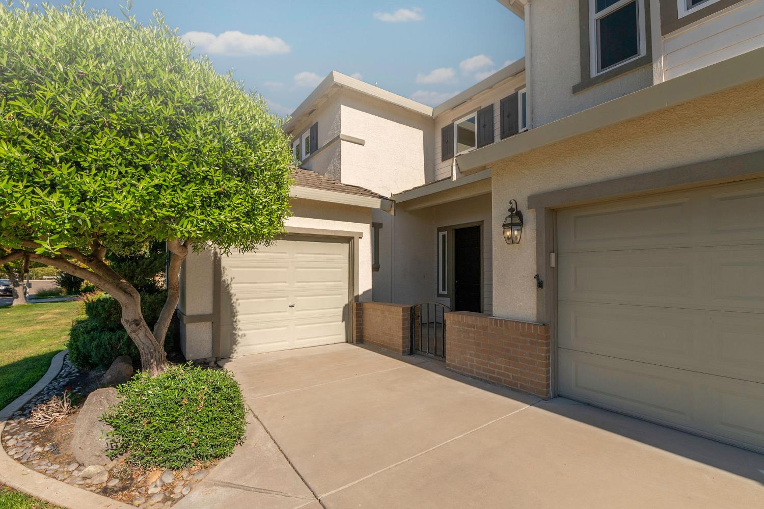 1733 S Daniel Dr, Ripon, CA 95366
