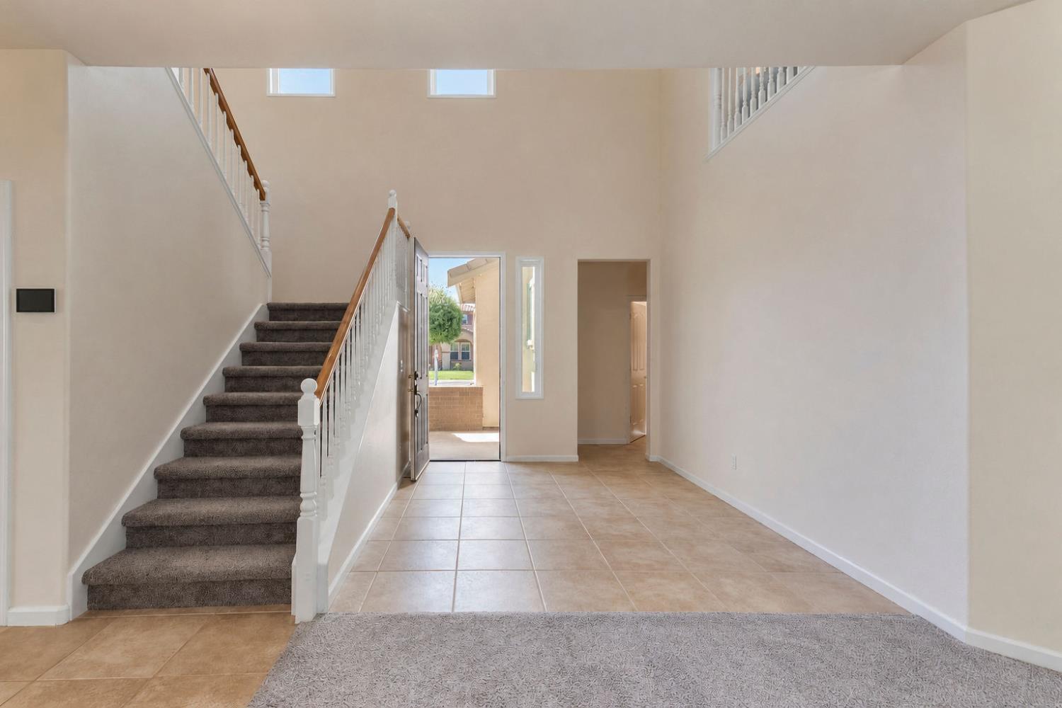 1733 S Daniel Dr, Ripon, CA 95366