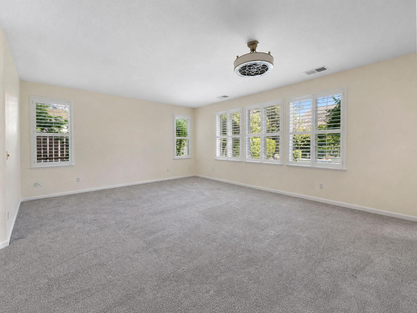 1733 S Daniel Dr, Ripon, CA 95366