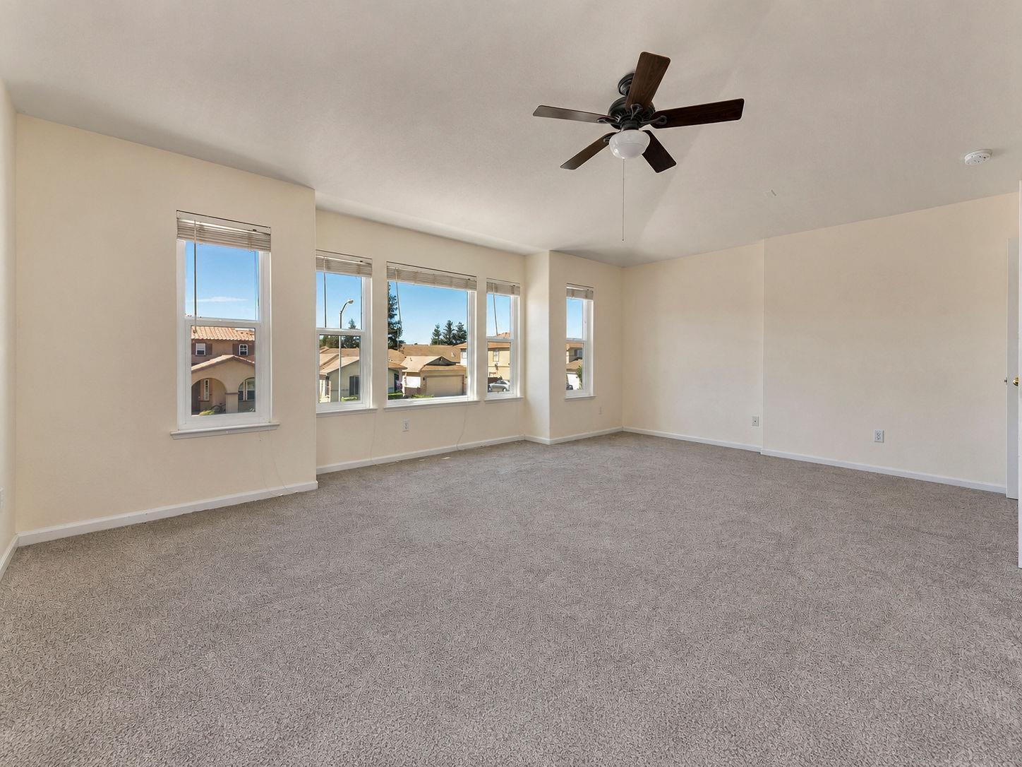 1733 S Daniel Dr, Ripon, CA 95366
