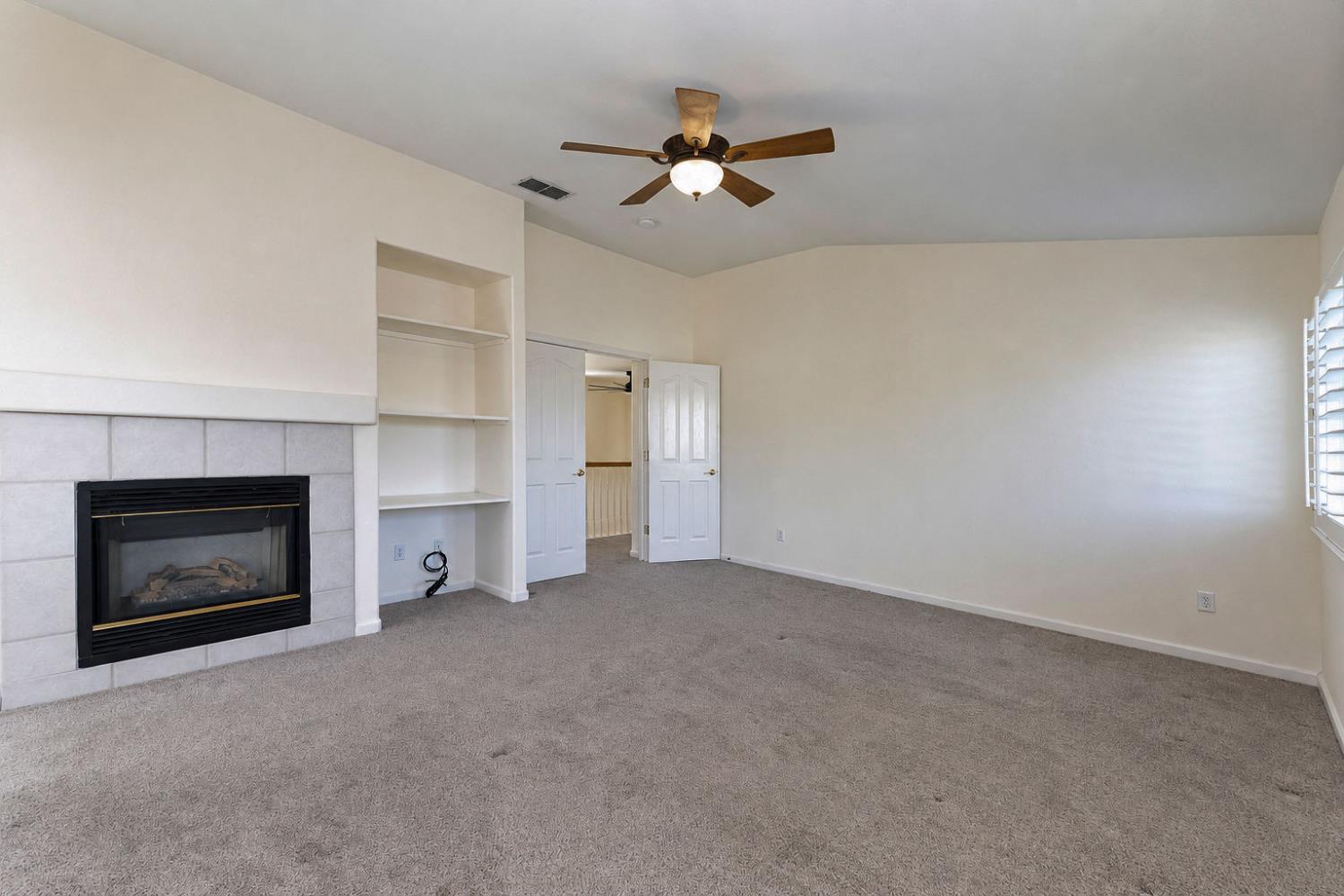 1733 S Daniel Dr, Ripon, CA 95366