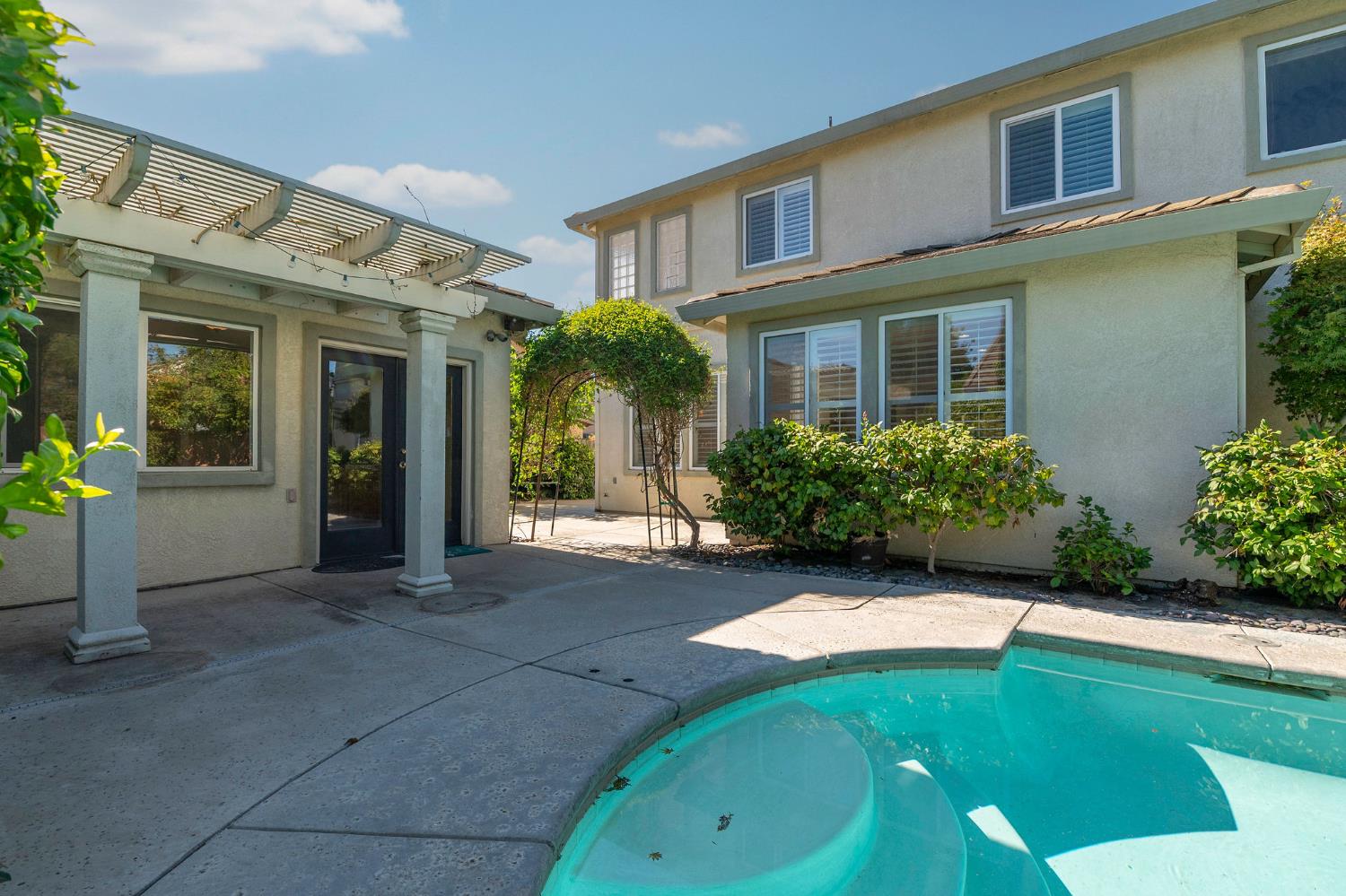 1733 S Daniel Dr, Ripon, CA 95366