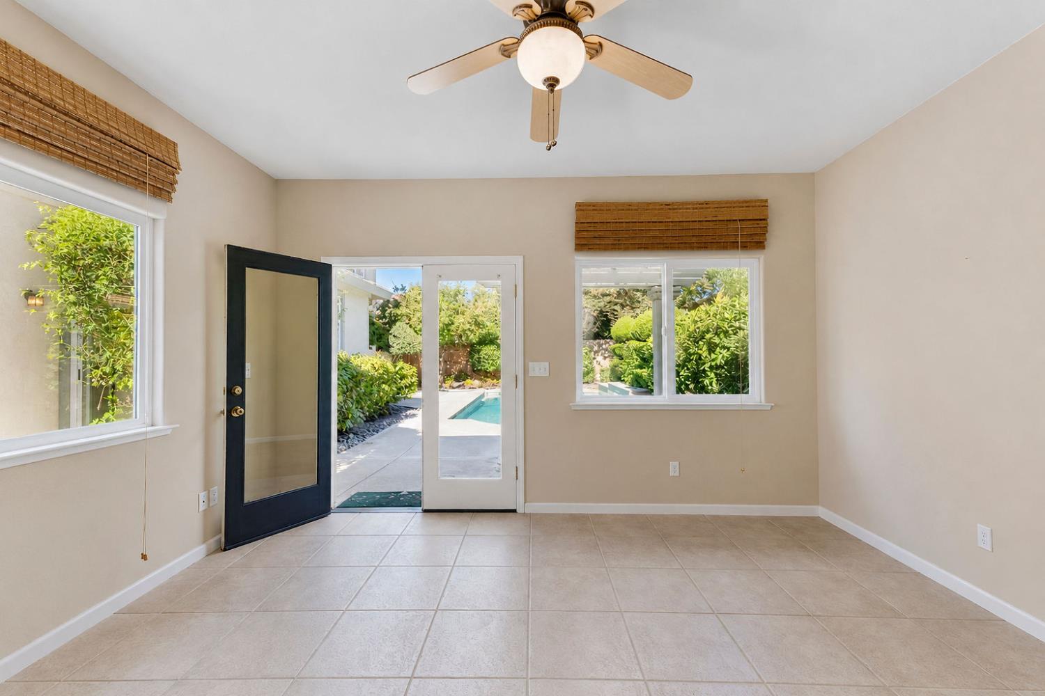 1733 S Daniel Dr, Ripon, CA 95366