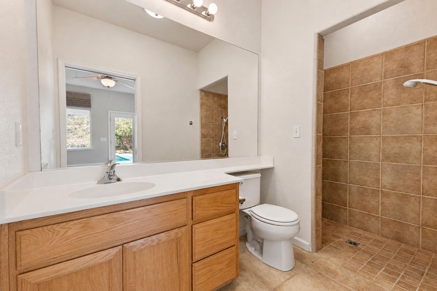 1733 S Daniel Dr, Ripon, CA 95366