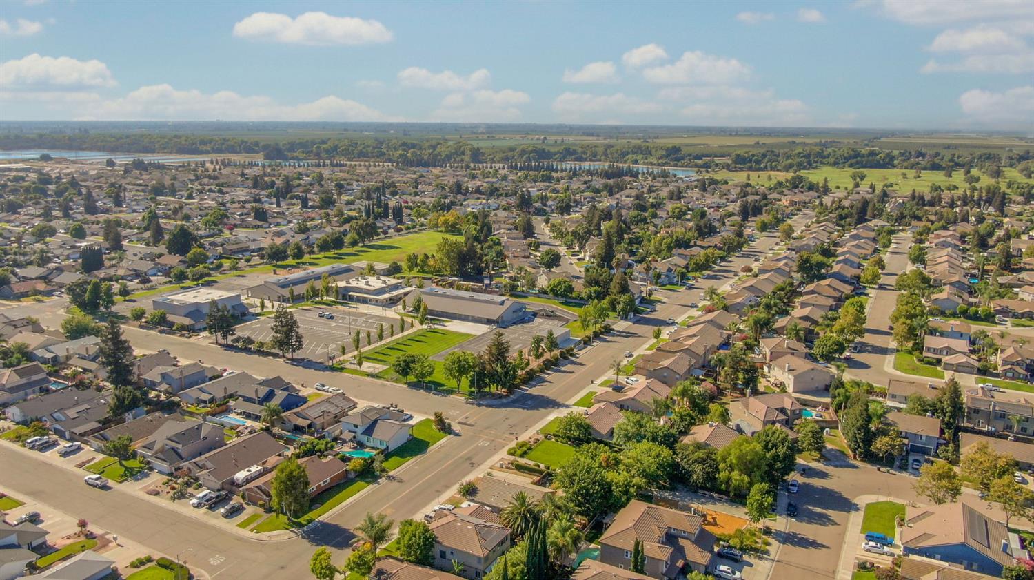 1733 S Daniel Dr, Ripon, CA 95366