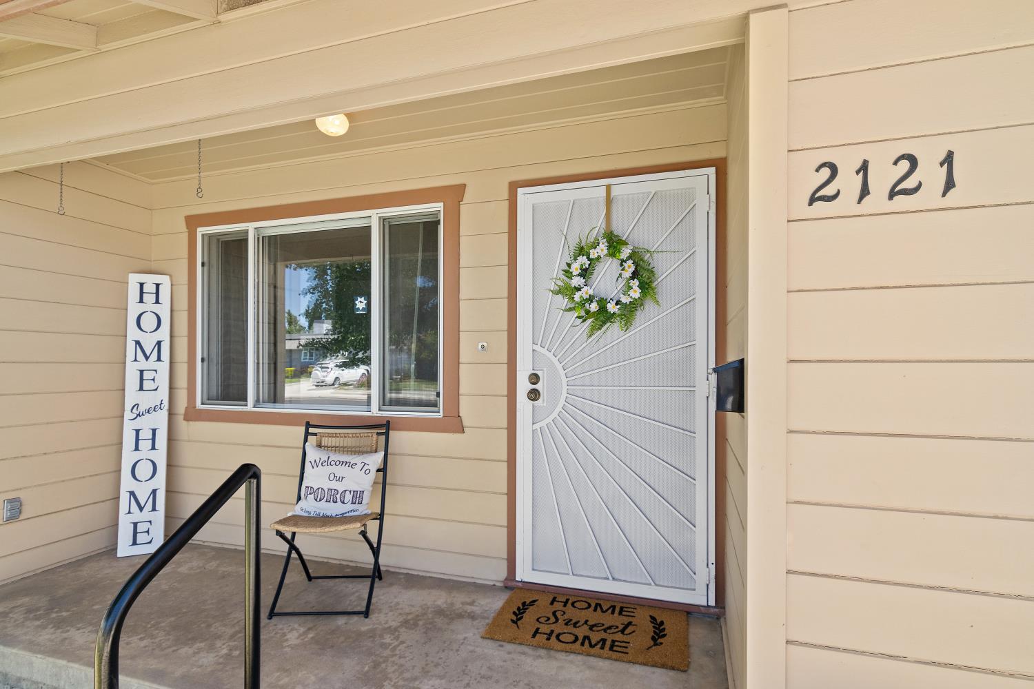 2121 Yosemite Ave, Escalon, CA 95320