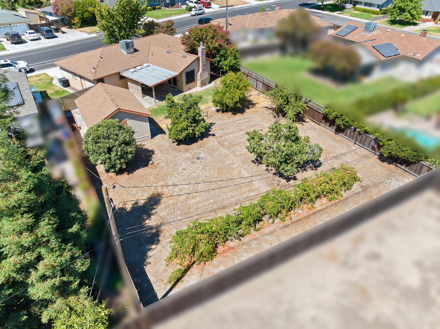 2121 Yosemite Ave, Escalon, CA 95320