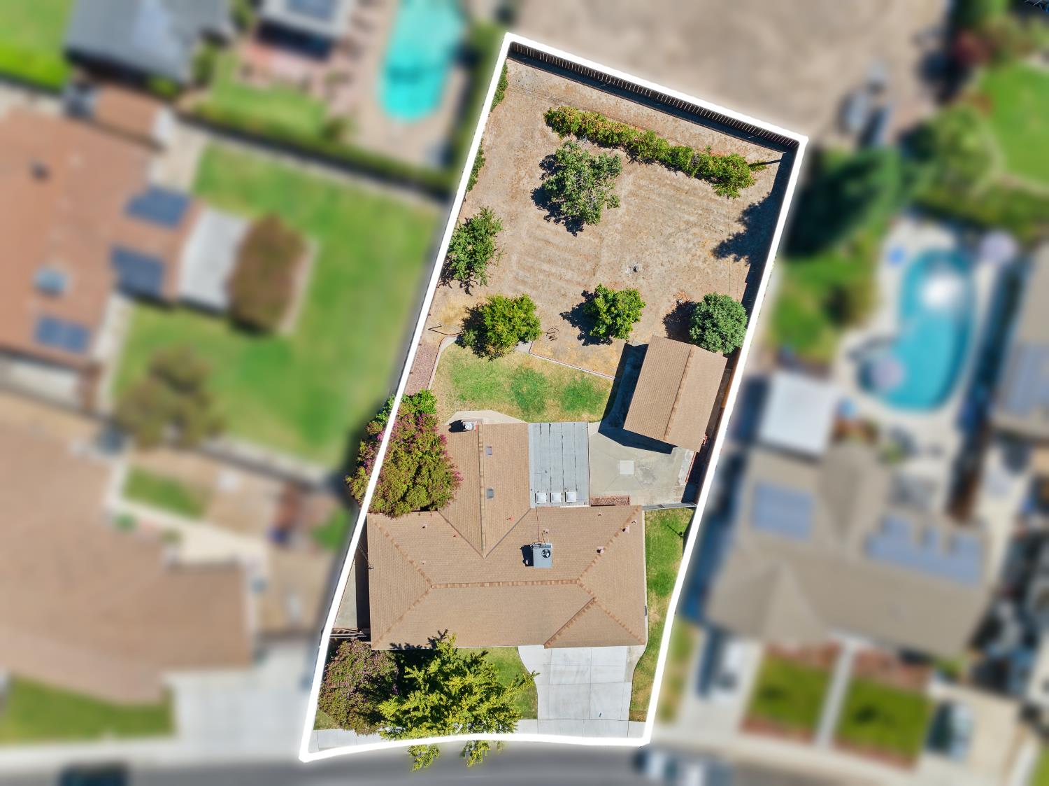 2121 Yosemite Ave, Escalon, CA 95320