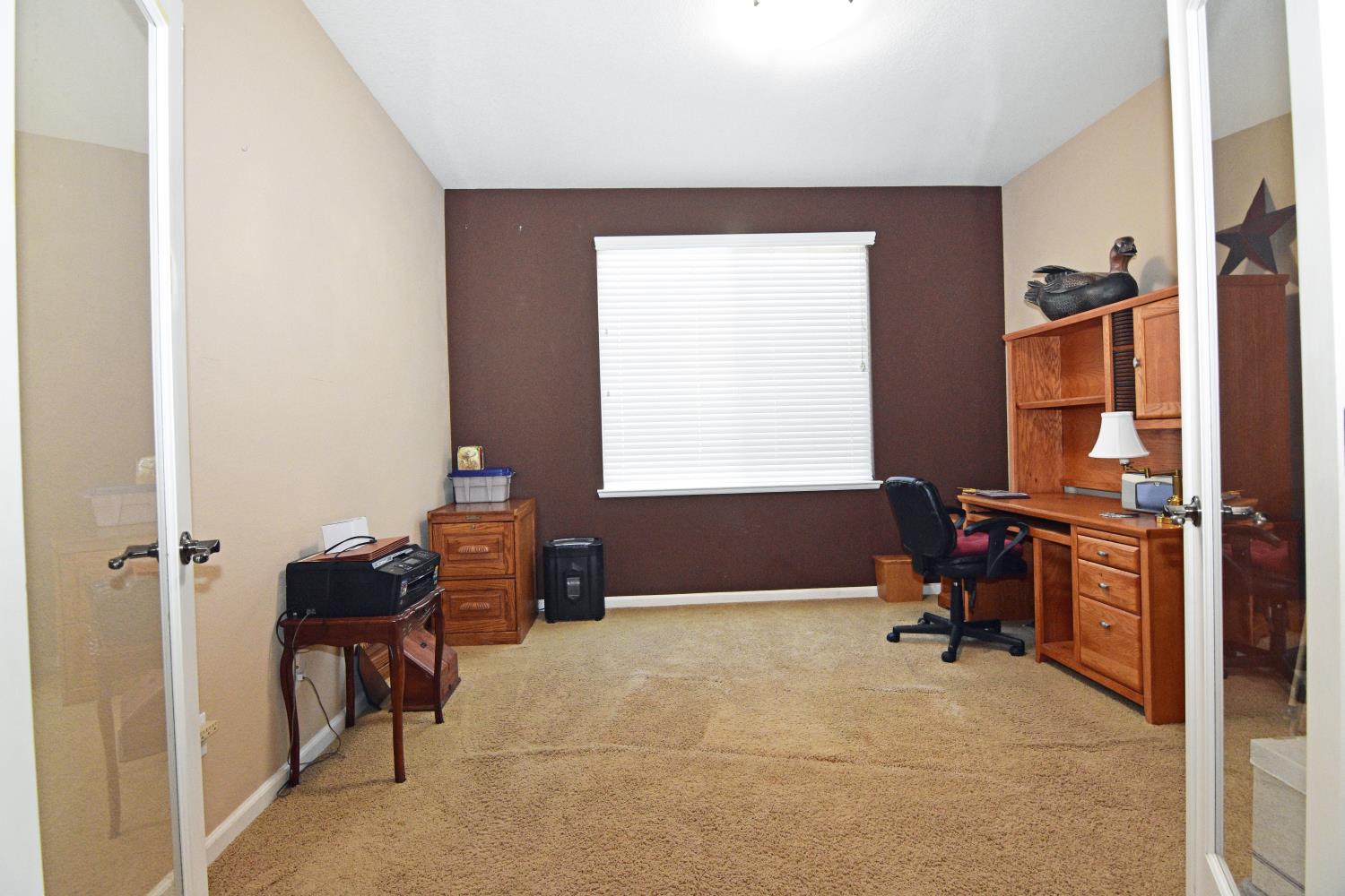 2000 Thomas Taylor Dr, Hughson, CA 95326