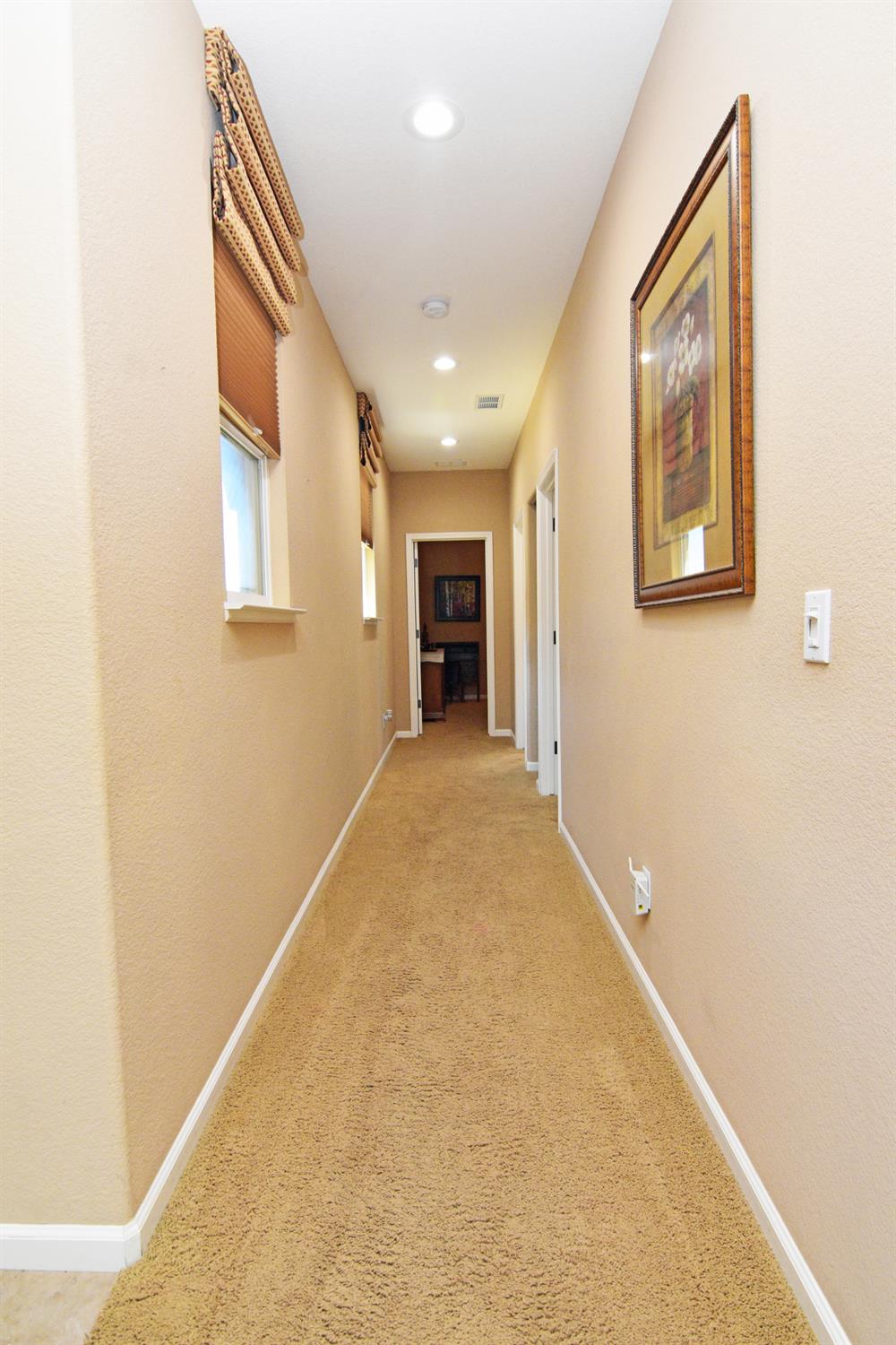 2000 Thomas Taylor Dr, Hughson, CA 95326