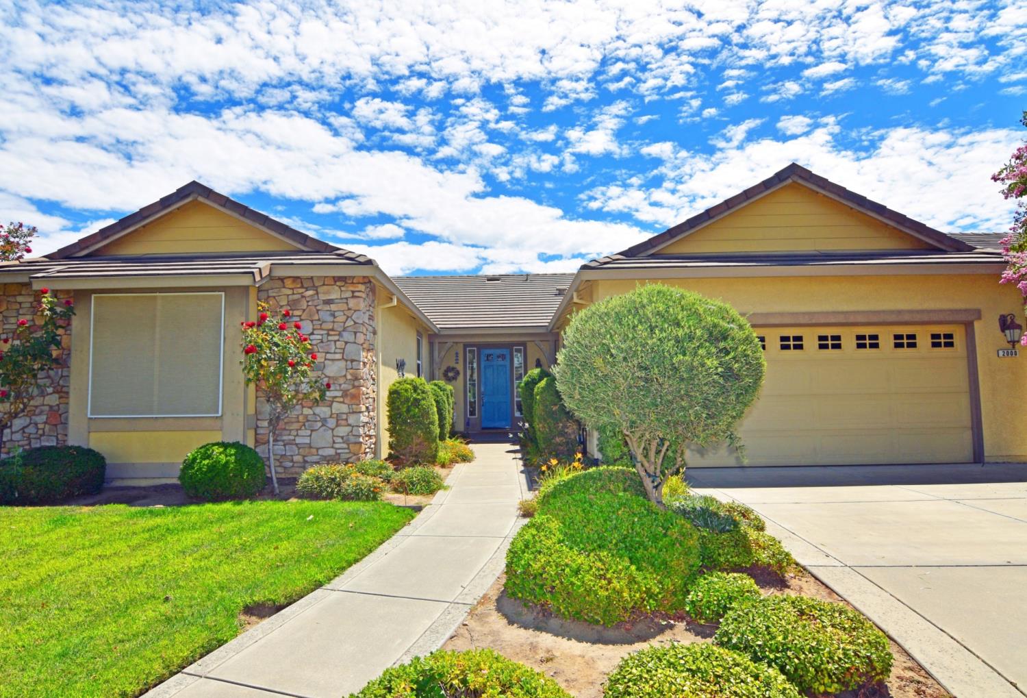 2000 Thomas Taylor Dr, Hughson, CA 95326
