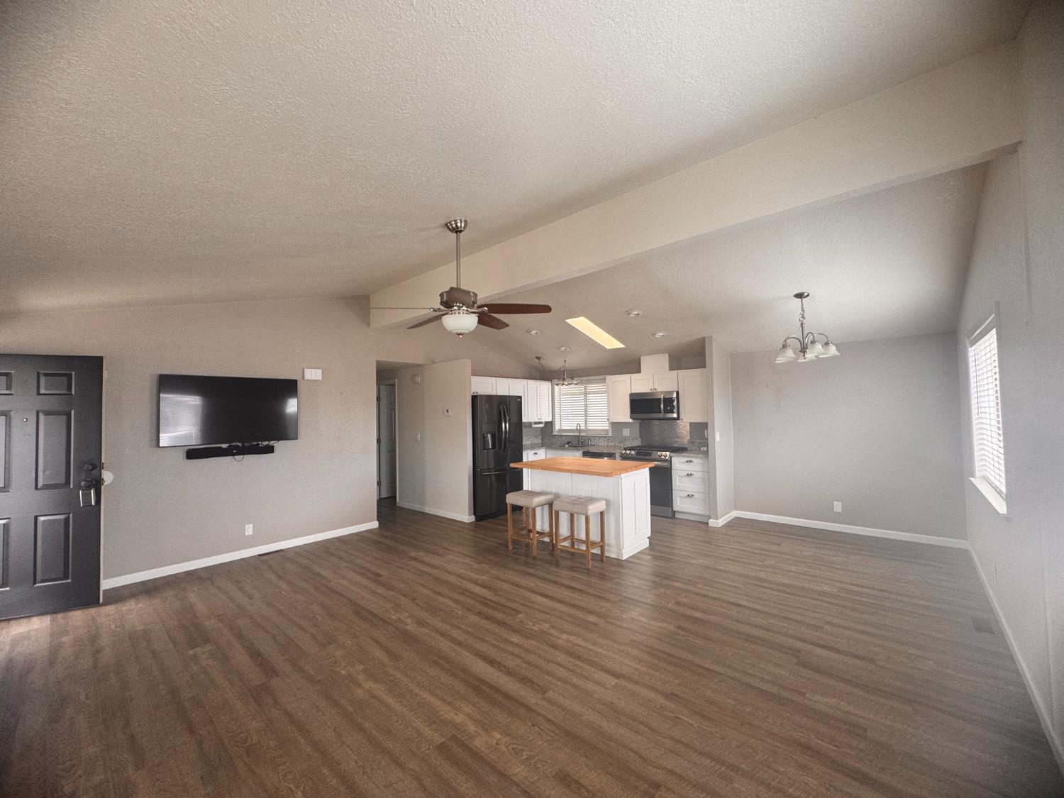 2505 Jackson Ave #188, Escalon, CA 95320