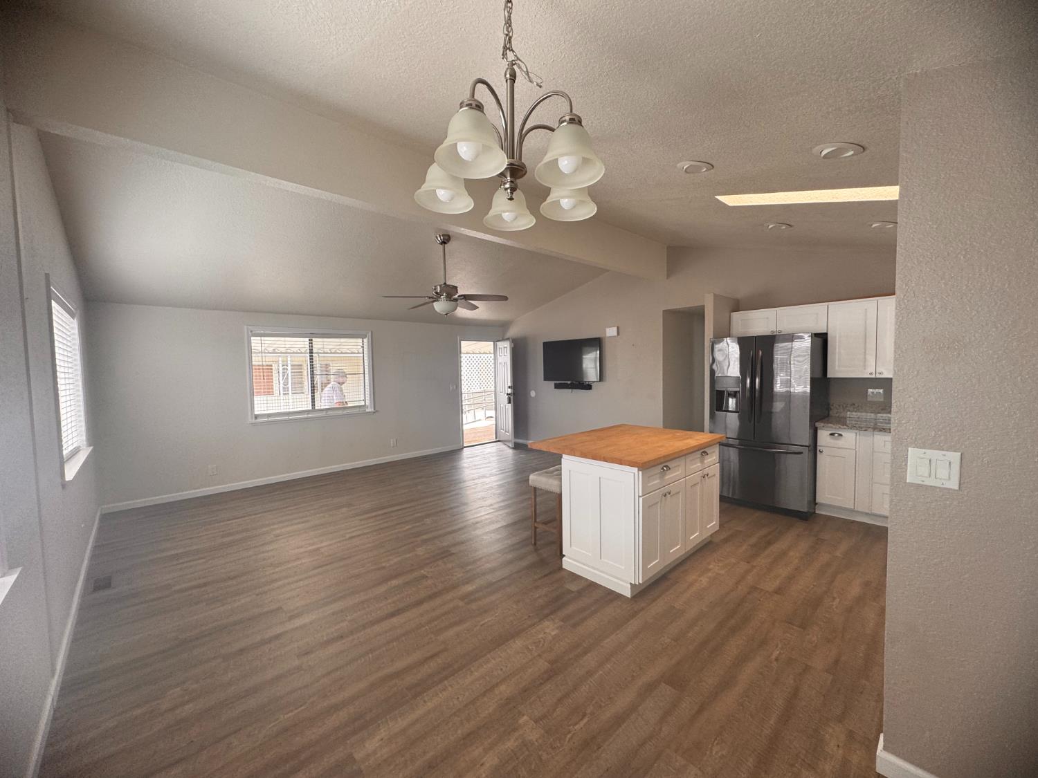 2505 Jackson Ave #188, Escalon, CA 95320