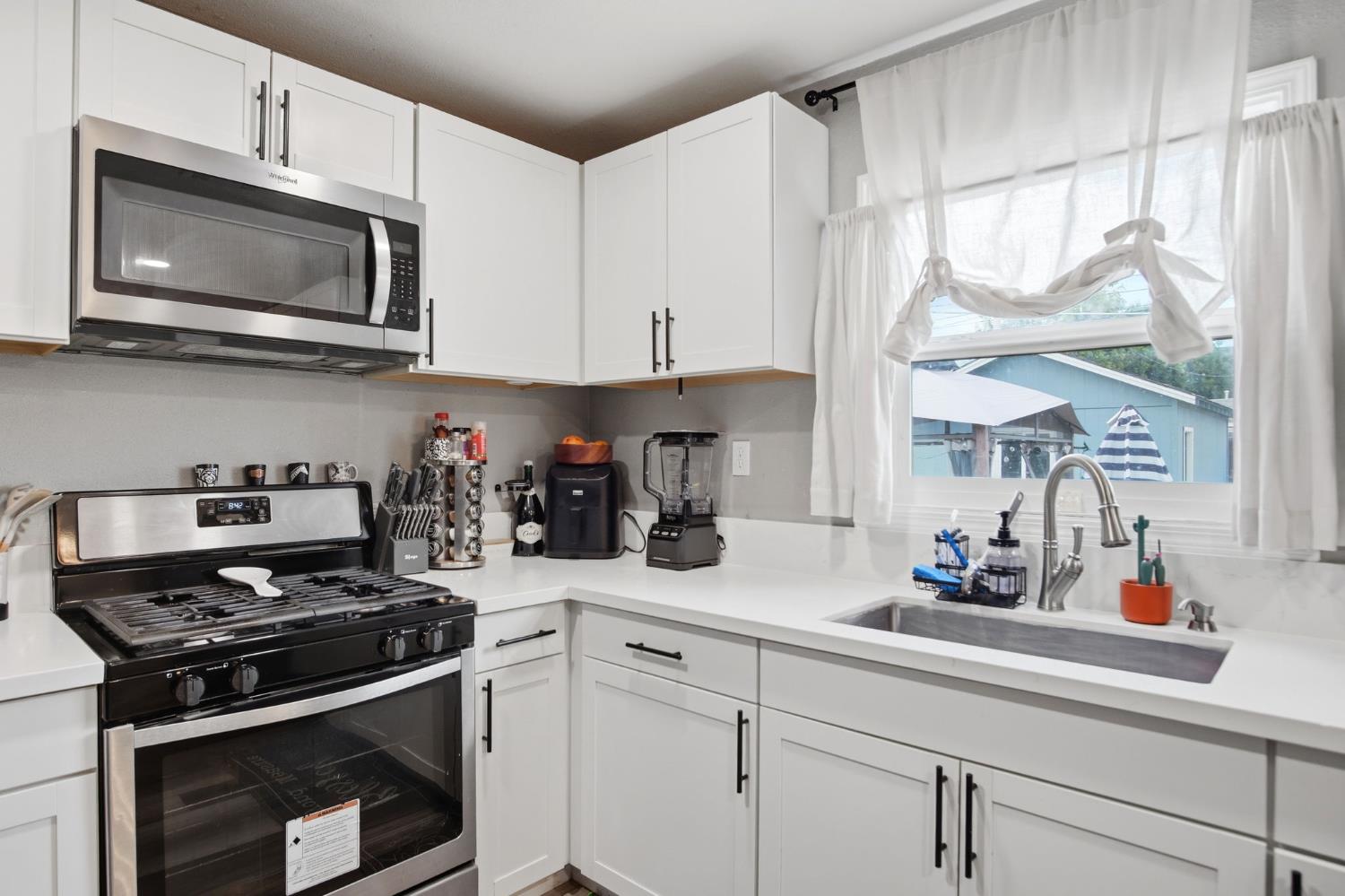 1626 Wolf Ave, Modesto, CA 95358