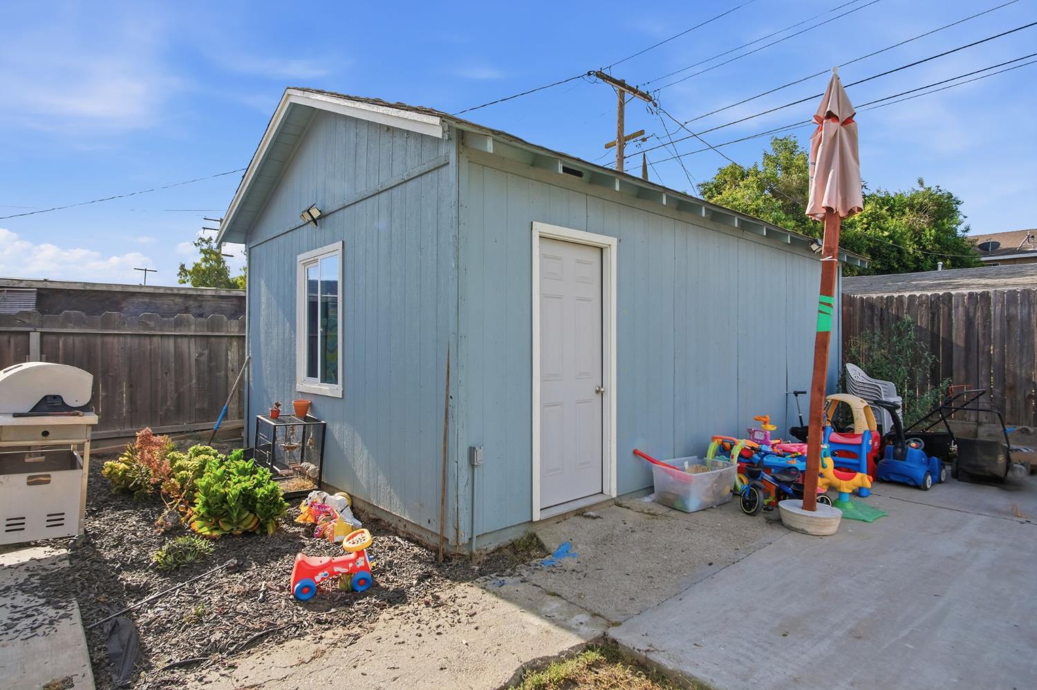 1626 Wolf Ave, Modesto, CA 95358