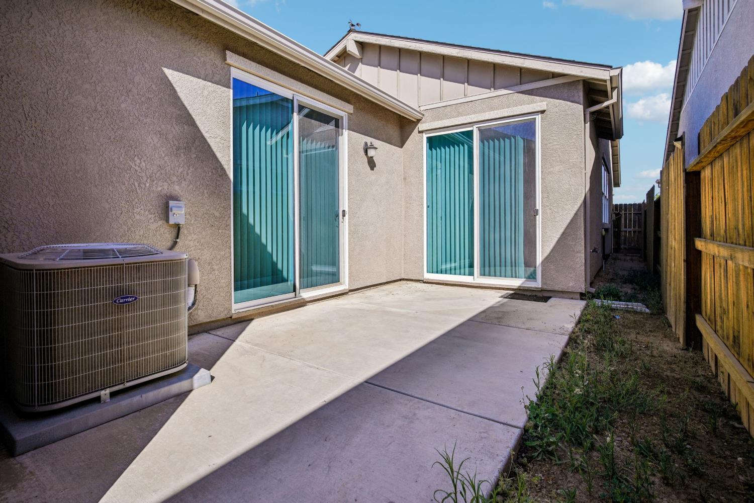 852 Castellona Dr, Newman, CA 95360