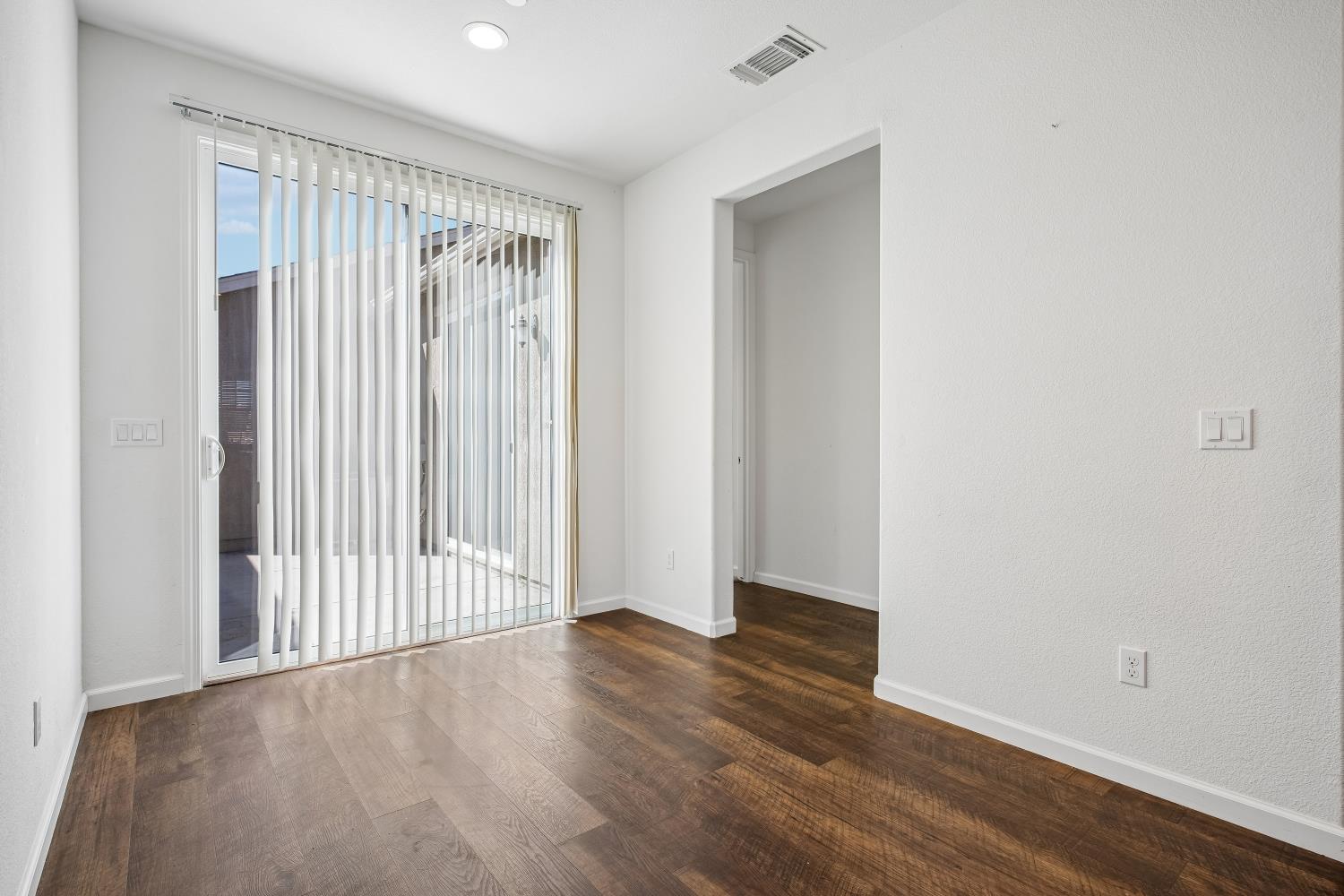 852 Castellona Dr, Newman, CA 95360