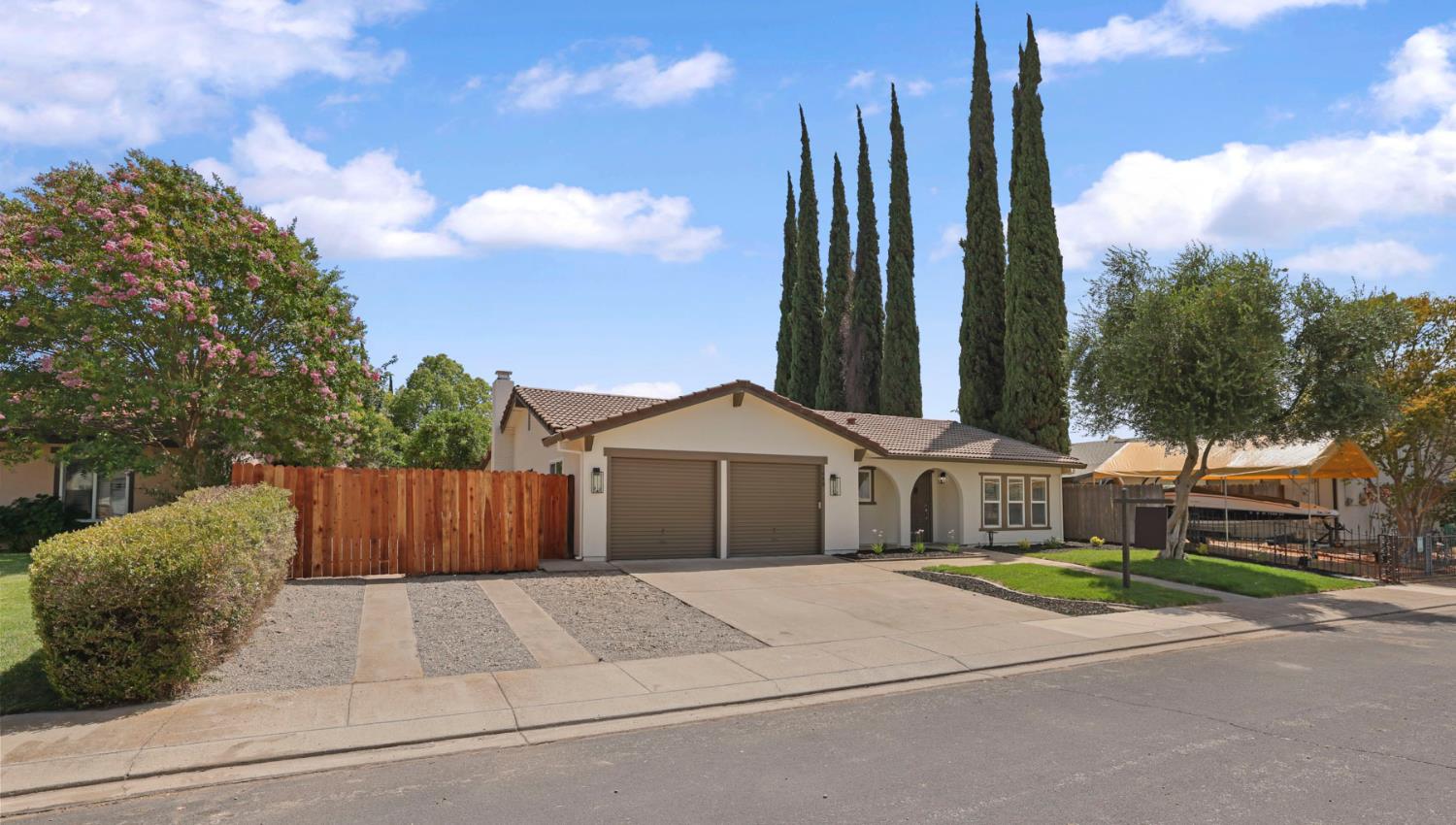 1480 Highland Ct, Manteca, CA 95336