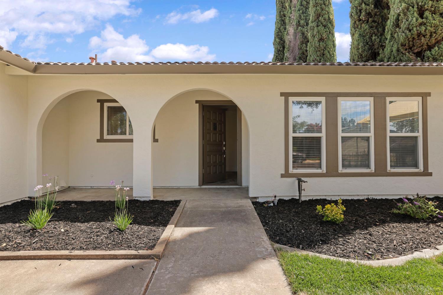 1480 Highland Ct, Manteca, CA 95336