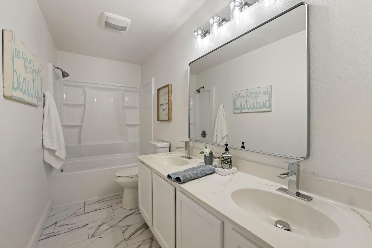 1480 Highland Ct, Manteca, CA 95336