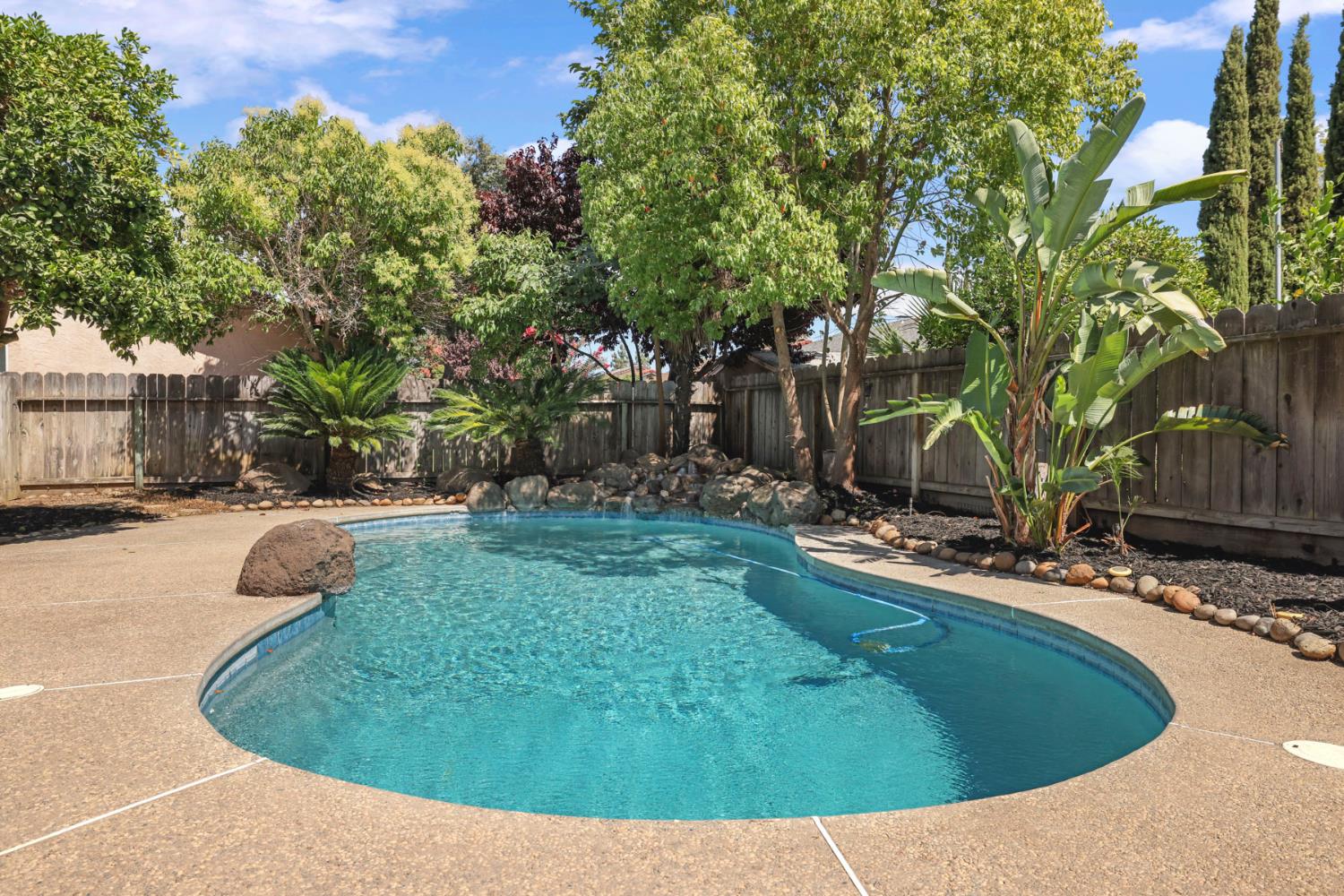1480 Highland Ct, Manteca, CA 95336