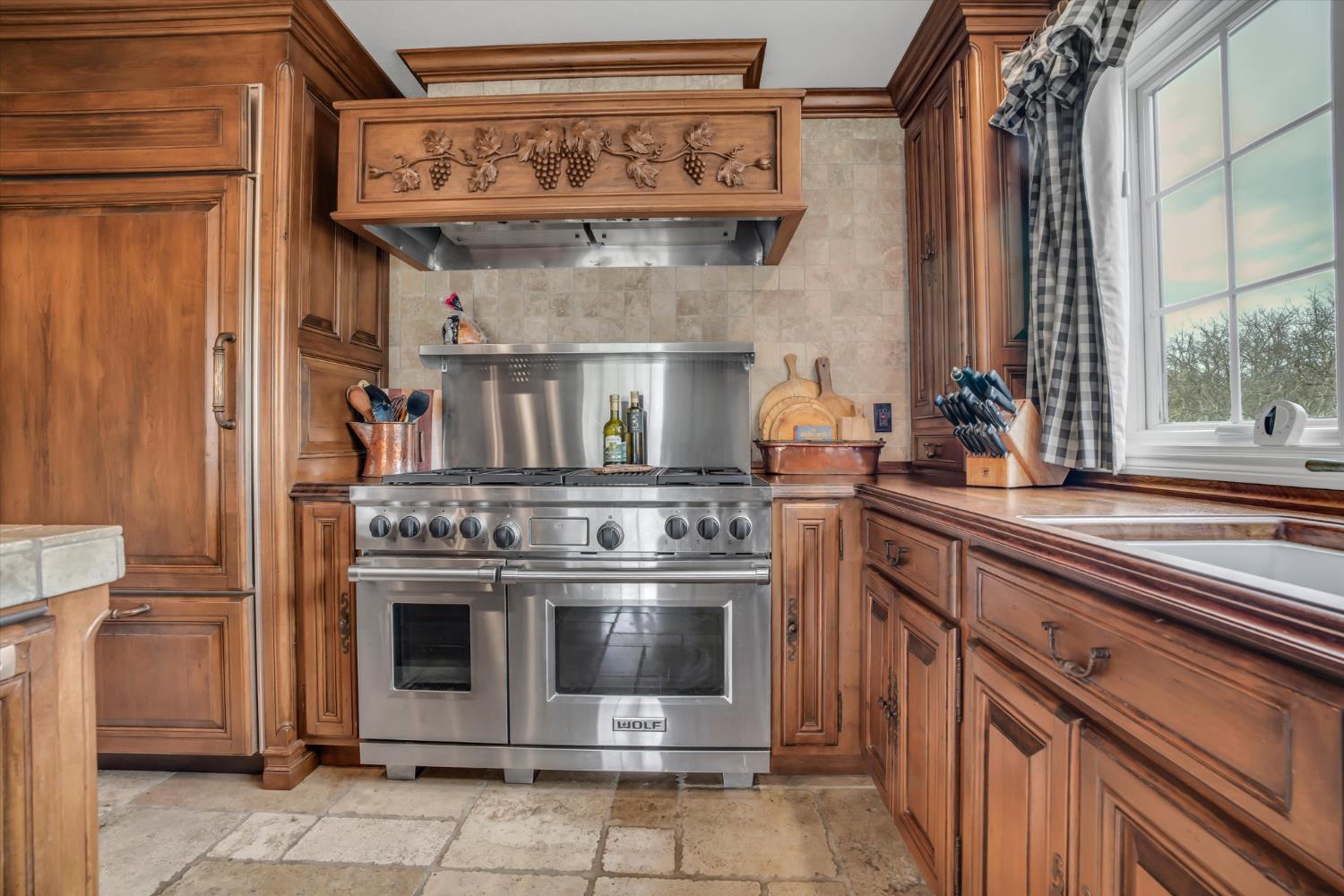 17230 E Franscella Ln, Ripon, CA 95366