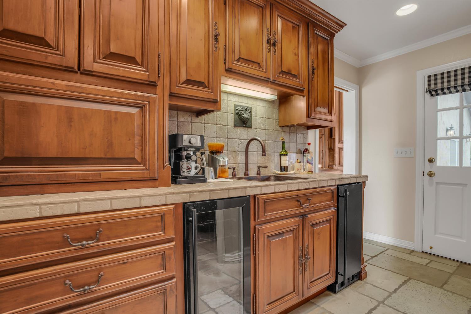 17230 E Franscella Ln, Ripon, CA 95366