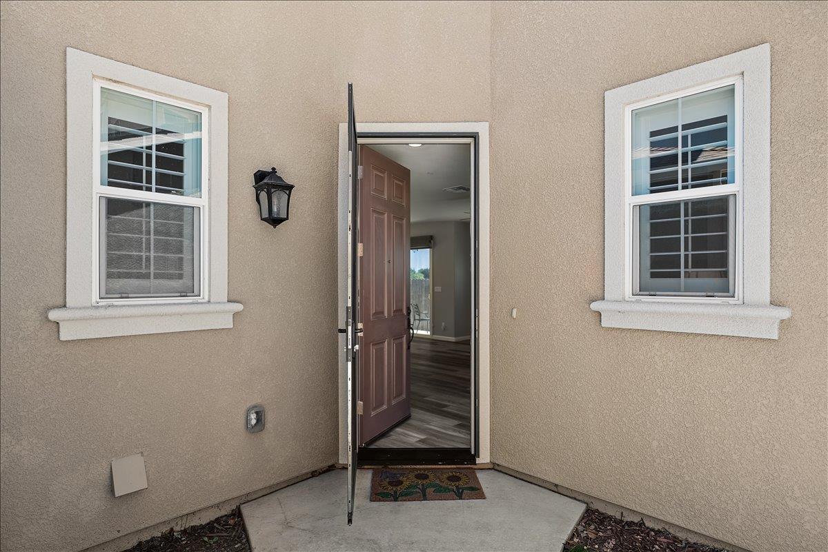 2237 Province Pl, Hughson, CA 95326