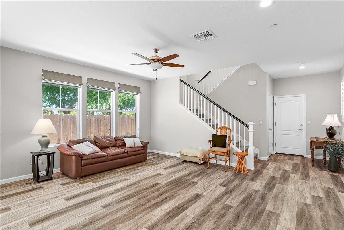 2237 Province Pl, Hughson, CA 95326