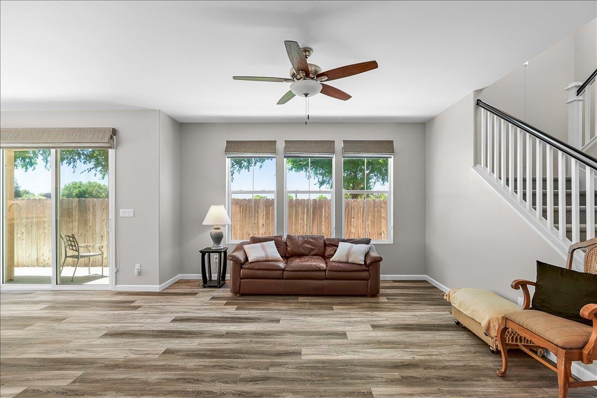 2237 Province Pl, Hughson, CA 95326